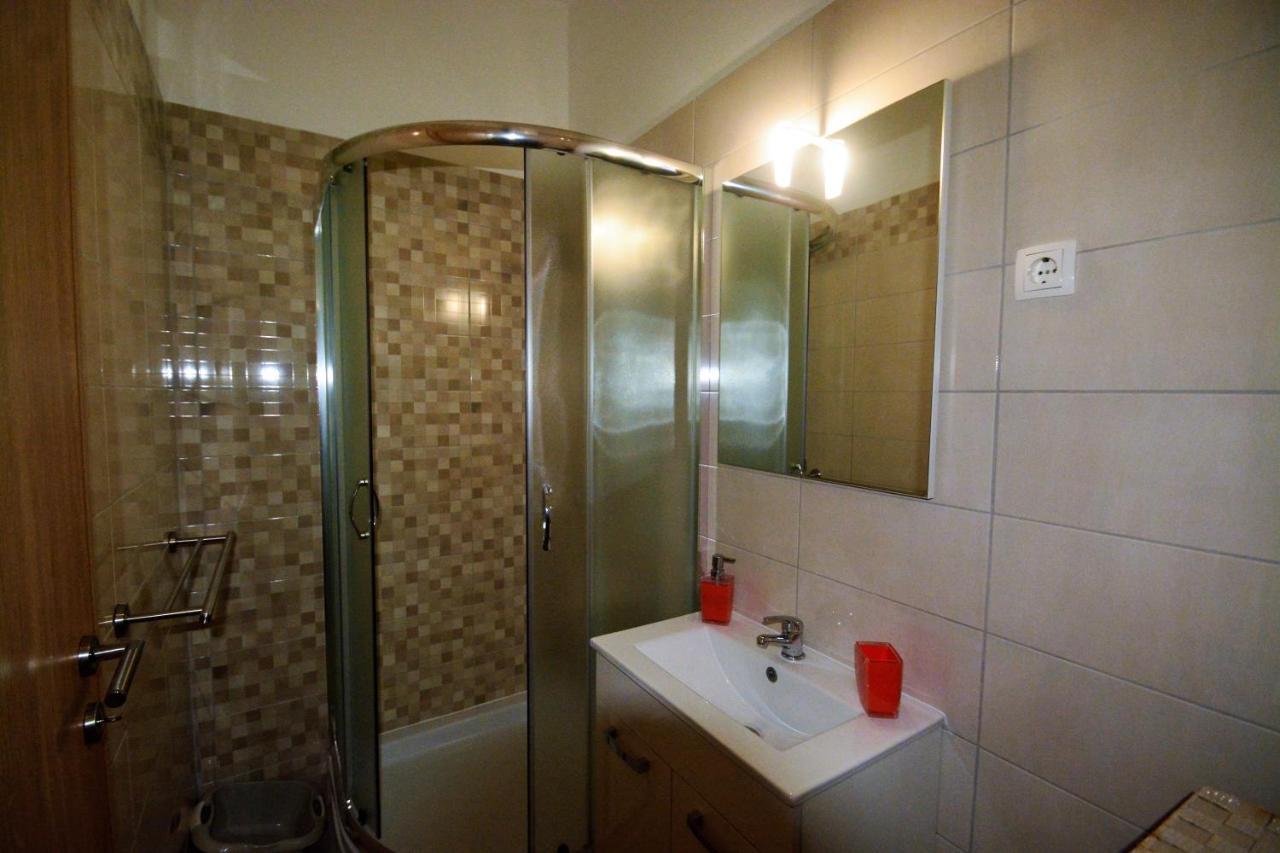 Kala And Tina Apartments โปดสตรานา ภายนอก รูปภาพ