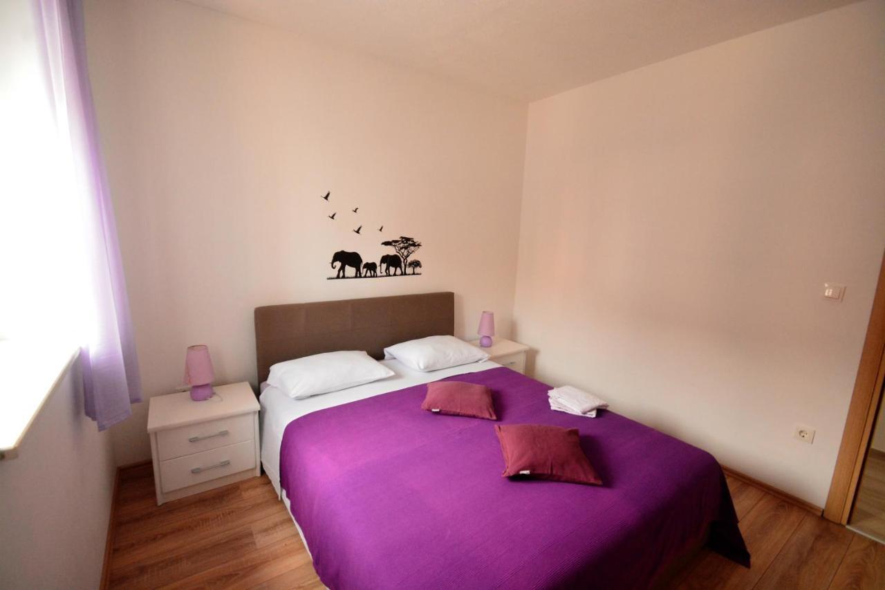Kala And Tina Apartments โปดสตรานา ภายนอก รูปภาพ