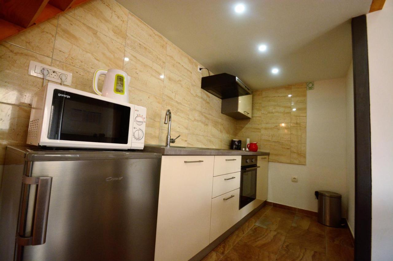 Kala And Tina Apartments โปดสตรานา ภายนอก รูปภาพ