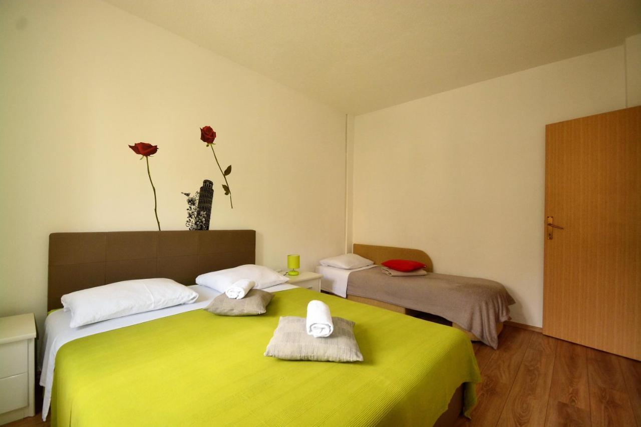 Kala And Tina Apartments โปดสตรานา ภายนอก รูปภาพ